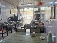 西一路成熟商圈内沿街商铺出租，餐饮一条街，人流量大