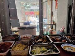 八一大道金钻购物广场东门花苑小区对面商铺转让