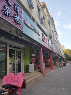 五里桥负一餐饮店转让，带有排烟系统，租金超低