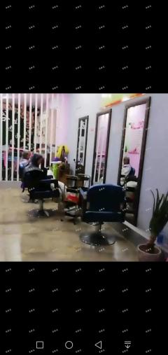 美容美发十年老店转让