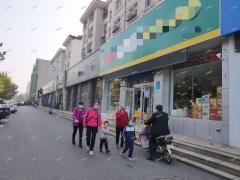 五里桥南门对过新装修超市带租转让，日营业额5千-6千