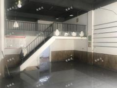 汇景新城底商带装修招租，免租期十五天