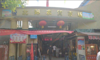 (出租) 店面在北郊集贸市场里面，周边的店铺经营服装鞋包类。