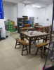 (转让) 新洪城大市场对面.店面宽长.新装修，有意者面谈，含房租2万多