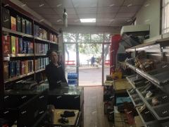 湖滨南路大酒店正对面水果店招租，主干道上人流量大