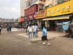 南昌工学院对面沿街拐角品牌店铺转让，在校学生3万+