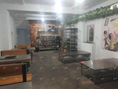 潘南东路沿街餐饮店低价转让 可空转！费用面议！