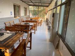 临淄齐陵路饭店带租转让，稳定顾客，日营业额3千