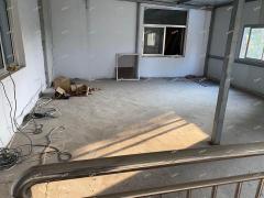 临淄齐陵路饭店带租转让，稳定顾客，日营业额3千