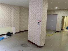 盛世康城2期南门沿街空铺对外出租，适合多行业