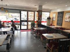 明清街丽景翠苑沿街水饺店转让，日营业额3000，可空转