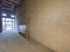 嘉福金融中心小区出入口临街商铺低价招租 调高楼层 可做阁楼