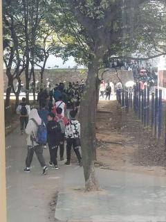 江西农业大学奶茶店转让，必经之路，人流大