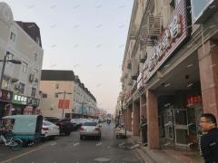张店步行街北段沿街餐饮店整体转让，租金低带设备