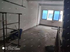 贸易广场批发中心位置临街商铺招租  超大面积 低租金