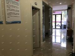 莲塘高消费小区梦里水乡东门精装修稳定客源美容店转让