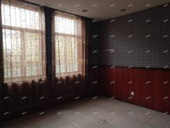 周村正阳路老三中对面沿街商铺出租，多行业可做