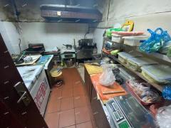张店火车站旁餐饮店转让，紧邻火车站进出口，人流量大