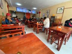 瑞安路沿街餐饮店带租整体转让，月入过万，利润高