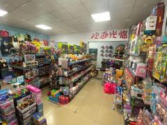 湖田小学旁经营多年玩具店带租整转，客源稳定