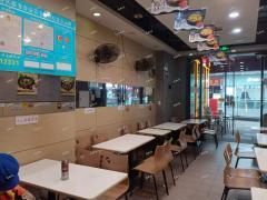 红谷滩万达金街二楼餐饮店转让，自带人流生意火爆
