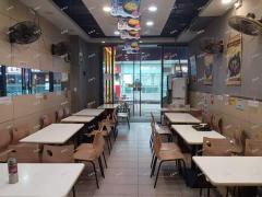 红谷滩万达金街二楼餐饮店转让，自带人流生意火爆