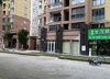 (出租) 临街新店面，无转让费。