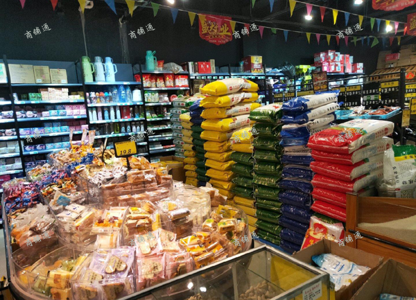 (转让) 店面位置是本小区大的店面