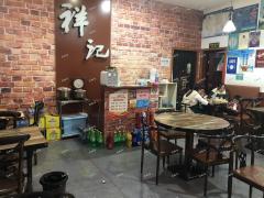 莲塘玺悦城4楼扶梯口5年老店转让，日营业额3000
