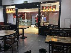 莲塘玺悦城4楼扶梯口5年老店转让，日营业额3000