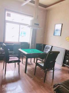 义乌茶城沿街精装修棋牌室带设备转让，有稳定老顾客