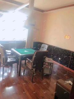 义乌茶城沿街精装修棋牌室带设备转让，有稳定老顾客