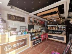 世纪嘉苑西门商铺带设备转让，成熟小区包围，人流量大