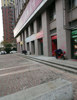(出租) 东升大道，小区门口临街商铺，有卫生间，有10m2阁楼,