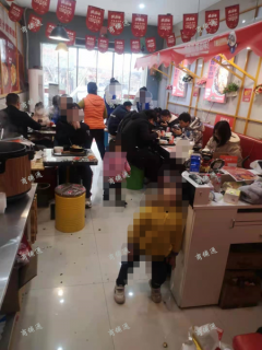 南昌县百货大楼餐饮店转让，周边商场医院商业街人流大大