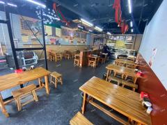 张店步行街北段精装修羊汤馆转让，商业圈地段，客源稳定