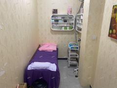 张店明清街沿街二楼美容店带顾客转让，设备齐全