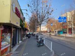 张店富丽商场西门对过沿街熟食店对外转让，租金低