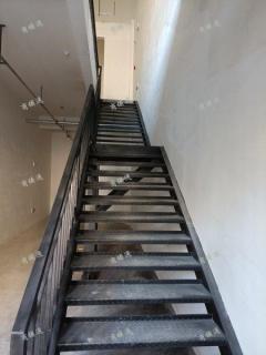 名悦豪庭二棉北街沿街旺铺出租，无行业限制