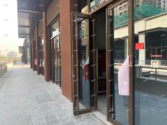 万达金街二楼中心位置，旺铺出租，带免租期，赠送大露台