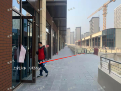 万达金街二楼中心位置，旺铺出租，带免租期，赠送大露台