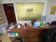 明清街沿街商铺整体转让，租金超值，可空转，无行业限制