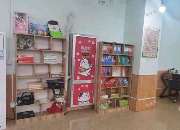 (转让) 总共9间，2办公室1储物室1厕所5教室