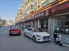 新洪城大市场旁小区口快递店转让，有一千五稳定客源