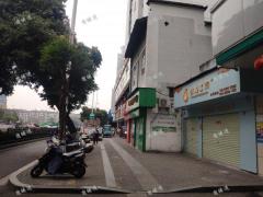 中联商城文清路临街两层双门面店铺招租