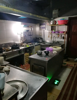 (转让) 全是办公楼，只有这一家能做餐饮。营业中，接手可做
