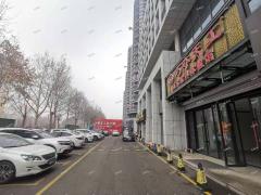 世纪路与商场西街路北精装修旺铺出租，可做家具城、展厅等行业