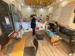 美达华庭东南门对面多年体 彩老店转让，人流量集中，客源稳定