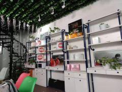 红谷滩洪翔园小区门口第二家店面转让旁边农贸市场