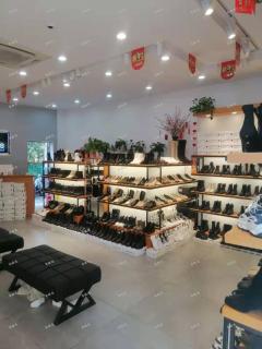 章贡区红旗大道中联商城1号店铺56㎡转让可空转